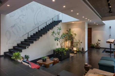 Skewed House | Studio Lagom - The Architects Diary Courtyard Modern, House Styling Interior, Room Floor Plan, Contemporary Staircase, Indian Home Design, Indian Home Interior, House Studio, Room Decor Ideas, Indian Home