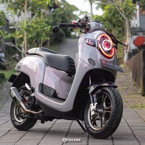 Scoopy Modifikasi Aesthetic, Honda Scoopy Modification, Scoopy Modifikasi Simple, Scoopy Honda, Motor Modif, Modif Motor, Honda Scoopy, 1080p Anime Wallpaper, Scooter Bike