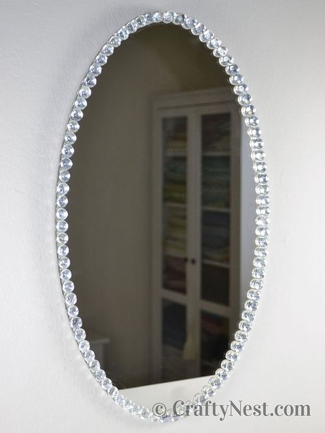 Beaded-glass-framed mirror | Crafty Nest Diy Mirror Wall Decor, Mirrors Decor, Diy Mirror Wall, Mirror Adhesive, Decorating Crafts, Beaded Mirror, Glamour Decor, Mirror Frame Diy, Mirror Crafts