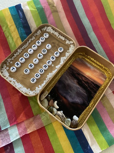 Altoids Altar Shrine Chrissy Offutt Altoids Altar, Altoid Shrine, Mini Altar, Art Club, Love Art, Assemblage, Craft Projects, Tin, Tablet