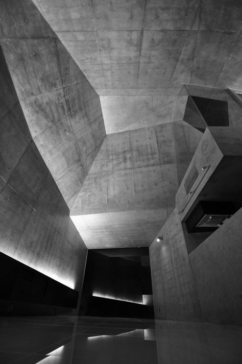 Architecture Cool, Concrete Architecture, Concrete Walls, Modernist Architecture, Brutalist Architecture, Space Architecture, Japanese Architecture, Brutalism, Architecture Interiors