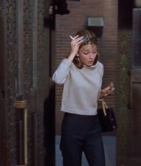 Aubrey Hepburn, Fashion Gone Rouge, Holly Golightly, Audrey Hepburn Style, I Love Cinema, Hepburn Style, Breakfast At Tiffany's, Fall 24, Fashion Icons