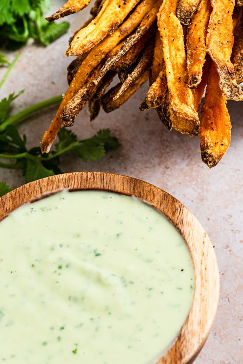 Avocado Aoli, Picnic Appetizers, Avocado Aioli, Sweet Potato Seasoning, Lime Aioli, Healthy Avocado, Cooking Book, Stuffed Avocado Healthy, Potato Fries