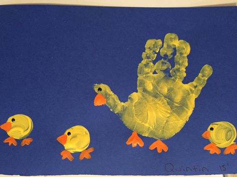 Chicken hand print Handprint Animals, Paper Animal Crafts, Rainbow Lessons, Prek Crafts, Toddler Painting, Homeschool Preschool Activities, Footprint Crafts, Chicken Crafts, 2nd Grade Art