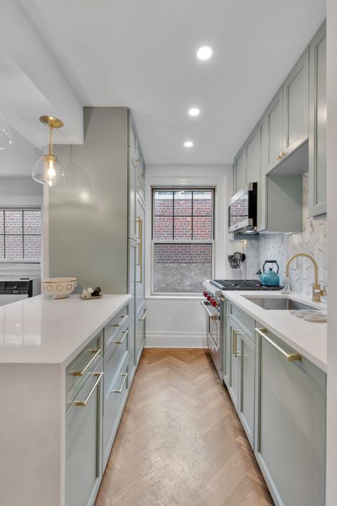 West End Ave One Bedroom Co-op Renovations - Transitional - Kitchen - New York - by Star Renovations NY | Houzz Gold And White Wallpaper, Refinished Floors, Apartment Foyer, White Galley Kitchen, Nee York, Nyc Kitchen, Kitchen Galley, Classic White Kitchen, Kitchen New York