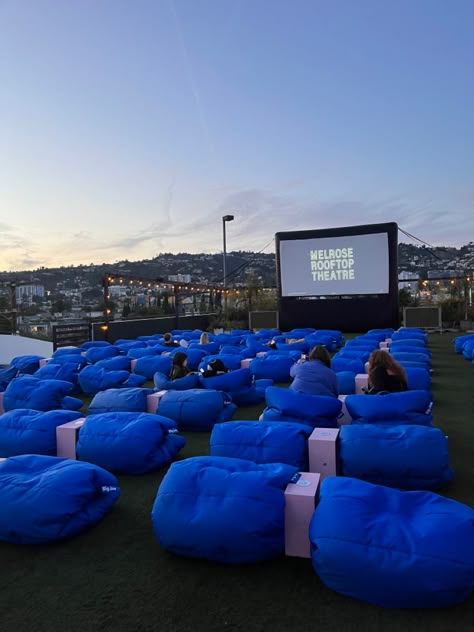 Rooftop theater in melrose district of los angeles Rooftop Theater, Cinema Outside, Los Angeles Rooftop, Outdoor Theatre, Theatre Party, Rooftop Cinema, Cinema Idea, Arcade Room, Event Layout