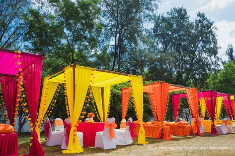 Haldi Mood Board, Mehendi Night Decoration, Sangeet Decoration Stage, Sangeet Theme Ideas, Indian Haldi Decor, Indian Wedding Color Schemes, Tent Wedding Decorations, Tent Decorating Ideas, Parisian Brunch