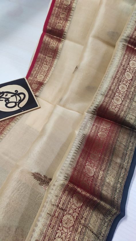 Pure Benaras kora handloom zari sarees Fancy Sarees With Price, Knot Embroidery, Sarees Banarasi, Embroidery Sarees, Pure Chiffon Sarees, Tussar Silk Sarees, Kora Silk Sarees, Bridal Makeup Images, Bridal Sarees South Indian