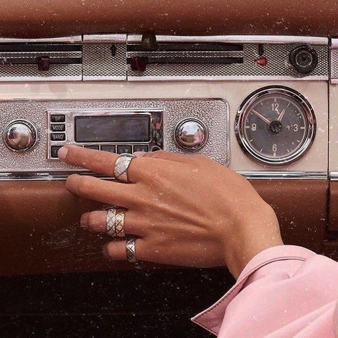 Music In Car Aesthetic, Music In Car, In Car Aesthetic, Playlist Cover Photo Asthetic, Girl Listening To Music, Rap Playlist, Music Cover Photos, Playlist Covers Photos, Name Covers