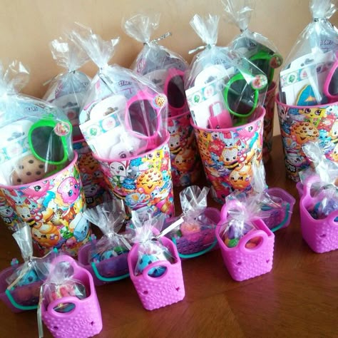 Shopkins Party Favors!! #shopkins #birthday #party #partyfavors #diy Shopkins Party Decorations, Shopkins Bday, Diy Favors, Shopkins Birthday Party, Party Decoration Ideas, Shopkins Party, Shopkins Birthday, Cake Kids, Nostalgic Toys