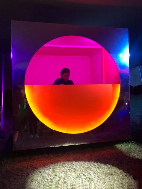 Knee Deep Festival DJ Booth. Mirrored glowing UV box. — Guy Piper Architects Festival Dj Booth, Concert Stage Design, Mirrors Film, Dj Stage, Nightclub Design, Night Bar, Design Boards, Dj Booth, Tradeshow Booth