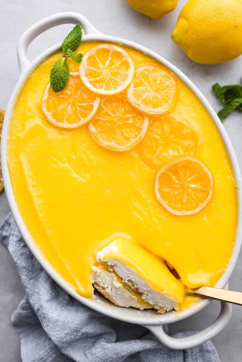 Lemon Tiramisu Recipe - The Recipe Critic Beautiful Lemon Desserts, Simple Lemon Dessert Recipes, Vegan Lemon Tiramisu, Lemon Raspberry Tiramisu, Beautiful Summer Desserts, Lemon Teramasoo, Lemon Tarimasu, Citrus Desserts Easy, Lemon Flavored Desserts