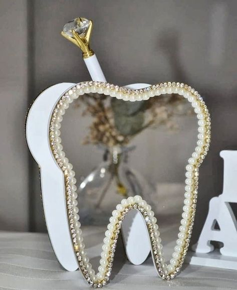 Dentist Art, Dentist Office Design, Dentist Logo, Dental Aesthetics, Kedokteran Gigi, Dental Office Design Interiors, Dental Hygiene School, Dentistry Student, Dental Anatomy