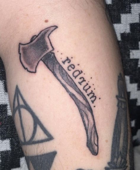 It Tattoos Stephen King, Small Banger Tattoos, The Conjuring Tattoo Ideas, Shinning Tattoos, Small Horror Movie Tattoo Ideas, The Shining Tattoo Ideas, The Ring Tattoo Horror, It Tattoo Stephen King, Stephen King Tattoo Ideas