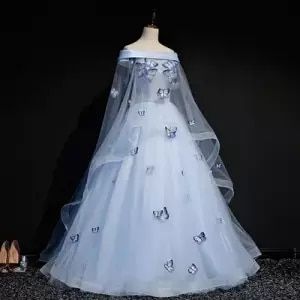 Ball Gowns For Teens, Light Blue Ball Gown, Wedding Sleeves, Blue Gowns, Party Dress Blue, Teen Dresses, Gowns Aesthetic, Baju Kahwin, Blue Ball Gown