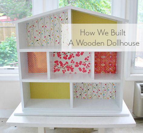 how-weo-built-a-wooden-dollhouse Build A Dollhouse, Dollhouse Bookcase, Dollhouse Tutorials, Ikea Bookshelves, Young House Love, Diy Casa, Wooden Dollhouse, Barbie House, Big Girl Rooms