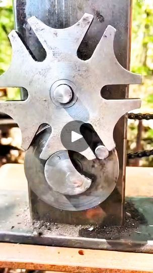 Joel Sunny, Metal Lathe Tools, Welding Crafts, Science Engineering, Princess Diana Photos, Metal Lathe, Metal Artwork Wall, Kinetic Art, Lathe Tools