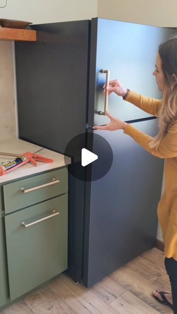 Melissa Woods - DIY & Design on Instagram: "Fridge glow up ✨

 #glowup #fridge #fridgemakeover #refrigerator #diyhomeimprovement" Update Old Fridge, Fridge Exterior Makeover, How To Wrap A Fridge, Diy Fridge Shelf Replacement, Diy Refrigerator Surround, Fridge Door Handle Covers Diy, Diy Fridge Panel, White Fridge Makeover, Hide Refrigerator