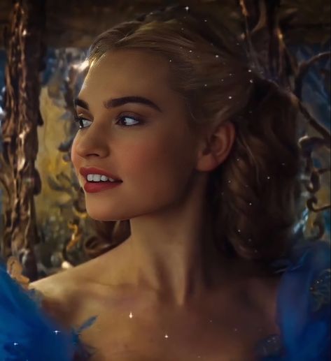 ☆ cinderella icon / cinderella 2015 Lily James Cinderella Aesthetic, Live Action Cinderella Hair, Cinderella 2015 Aesthetic, Cinderella Makeup Look Disney Princess, Cinderella Icon, Prom Details, Cinderella Movie 2015, Cinderella Face, Cinderella Makeup