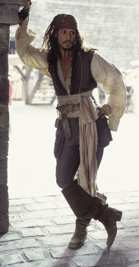 Pirate Reference, Jack Sparrow Costume, جوني ديب, Kaptan Jack Sparrow, Johnny D, Here's Johnny, Images Disney, Sweeney Todd, Captain Jack Sparrow