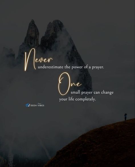 Best Quotes For Dp, Beautiful Islamic Quotes Inspiration, Quotes For Allah, Islamic Quotes For Dp, Islamic Best Quotes, Islamique Quotes, Friday Quotes Islam, Quotes For Friday, Friday Qoutes