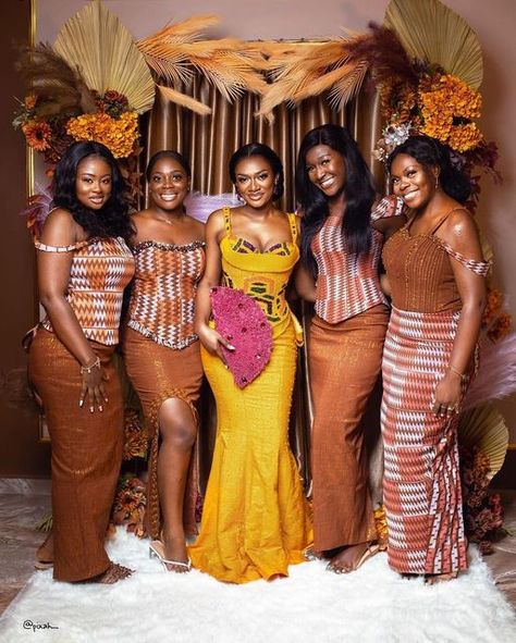 Kente Styles Bridesmaid, Ghanaian Bridesmaid Dresses, Ghana Bridesmaid Dresses, Kente Bridesmaid Dresses, Bridal Fans Ghana, Kente Wedding Dress, Ghana Traditional Wedding, Bridal Fan, Ghanaian Wedding