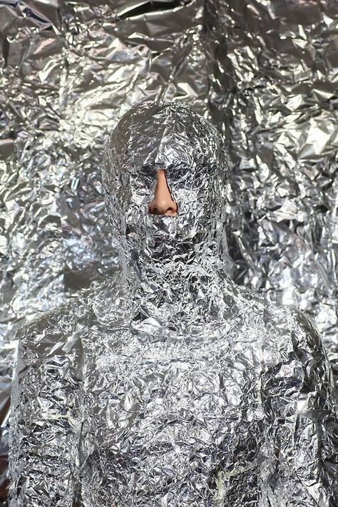 Steve And Tony, Tin Foil, 그림 그리기, Body Painting, Art Direction, Photography Inspiration, Fashion Art, Photo Art, Mood Board