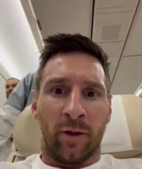 Messi Funny, Messi Pictures, Lionel Messi Fc Barcelona, Messi Photos, Lionel Andrés Messi, Leonel Messi, Trick Shots, Character Inspiration Male, Soccer Funny