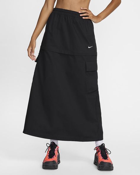 Nike Sportswear Essential Women's Mid-Rise Woven Cargo Midi Skirt. Nike.com Modest Streetwear, Nike Skirt, Fall Wardrobe Essentials, Knit Midi Skirt, Cargo Skirt, Skirt Outfit, Knit Midi, Black White Fashion, Black & White