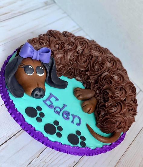 Dachshund Cupcake Cake, Sausage Dog Birthday Cake, Sausage Dog Cake Dachshund, Dog Design Birthday Cake, Daschund Cakes, Dachshund Birthday Party, Dachshund Cake Ideas, Dachshund Birthday Cake, Wiener Dog Cake