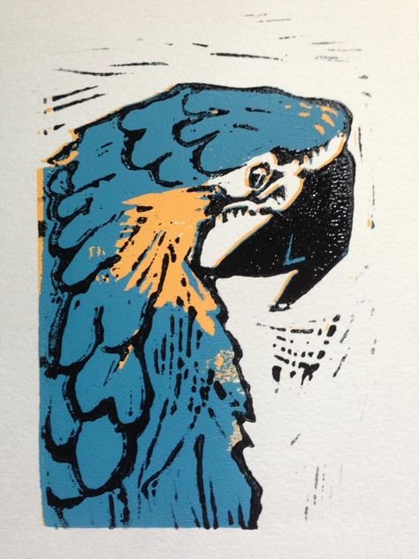 Linocut of parrot. Alligator Linocut, Animal Linocut, Linocut Art Ideas, Parrot Sketch, Parrot Illustration, White Parrot, Parrot Tattoo, Parrot Drawing, Parrot Art