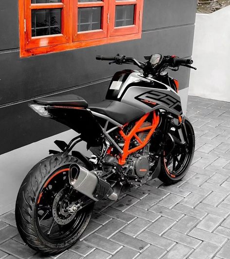 KTM Duke 250 Duke 250 Wallpaper 4k, Ktm Duke 250 Wallpaper, Ktm Duke 250, Friend Sketches, Ram Art, Supermoto Bikes, Ktm 390 Duke, Tmax Yamaha, Duke 200