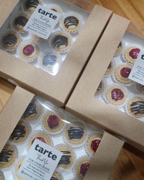 "Bite-sized bliss, where every tartlet tells a story of flavor and finesse." #TartletTreasures #BiteSizedBliss #TartletsOfInsta #FloralTartlets #ArtisanBaking #SweetElegance #DessertArtistry #TartletBouquets #TasteOfLuxury #PetiteTreats #THEtart Edible Bouquets, Sweet Bouquet, Cheese Tarts, Gourmet Desserts, Beautiful Desserts, Sweet Gifts, Edible Art, Bite Size, Food Art