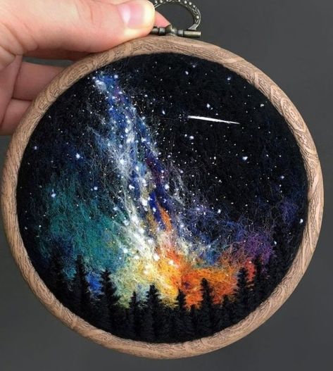 Needle Felt Landscapes, Needle Felting Painting, 2d Needle Felting, Felting Embroidery, Felting Pictures, Painting With Wool, Felt Painting, Wool Painting, Felt Craft Projects