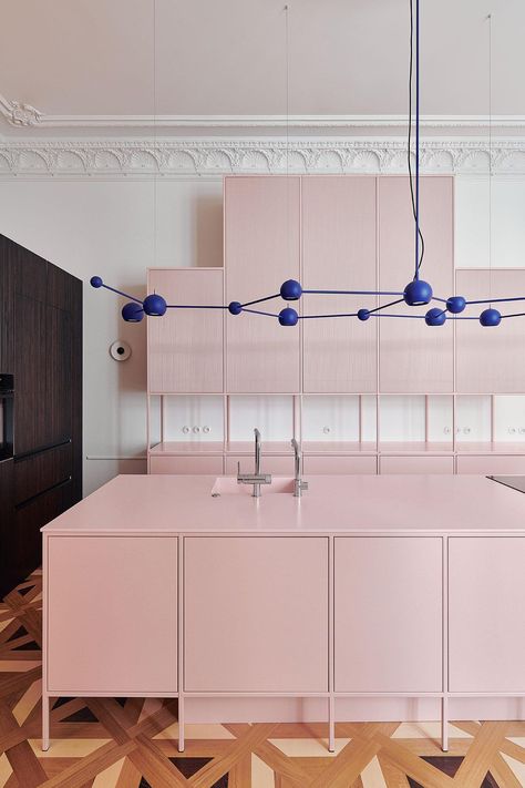 Polish Interior, Pastel Interior, Old Apartments, 아파트 인테리어, Pink Kitchen, Pink Interior, Interior Inspo, House Inspo, Warsaw