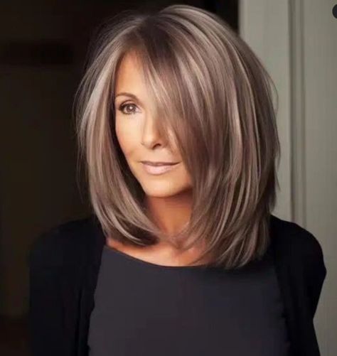 Med Length Womens Haircuts, Hairstyles For Short Necks, Laura Wright Hair, Grey Hairstyles, Long Bobs, Birthday Hair, Shoulder Length Hair Cuts, Haircuts For Medium Hair, Haircut And Color