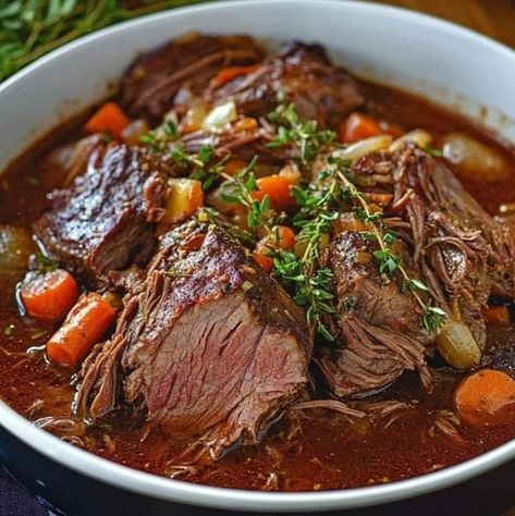 Tia Mowry Lovers | Italian Pot Roast (stracotto) | Facebook Italian Pot Roast, Bobby Flay Recipes, Classic Pot Roast, Italian Roast, Recipes Italian, Baked Asparagus, Roast Beef Recipes, Classic Italian Dishes, Pot Roast Recipes