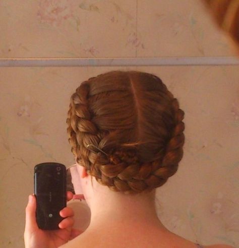 Historical Hairstyles, Ballet Hairstyles, Medieval Hairstyles, Vintage Hairstyles Tutorial, Competition Hair, Peinados Recogidos, Bell Tower, Work Hairstyles, French Hair