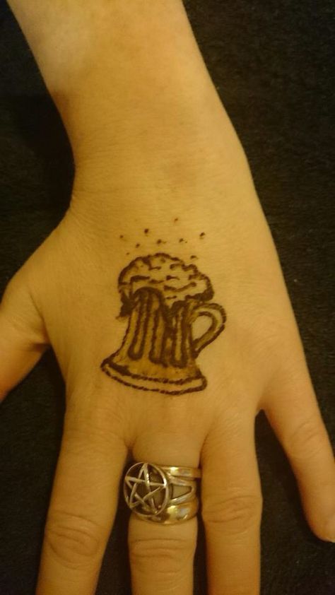 A funny henna beer jug design Funny Henna Tattoos, Funny Henna, Jug Design, Beer Jug, Henna Tattoos, Henna Art, Henna Tattoo, Henna Designs, Skull Tattoo