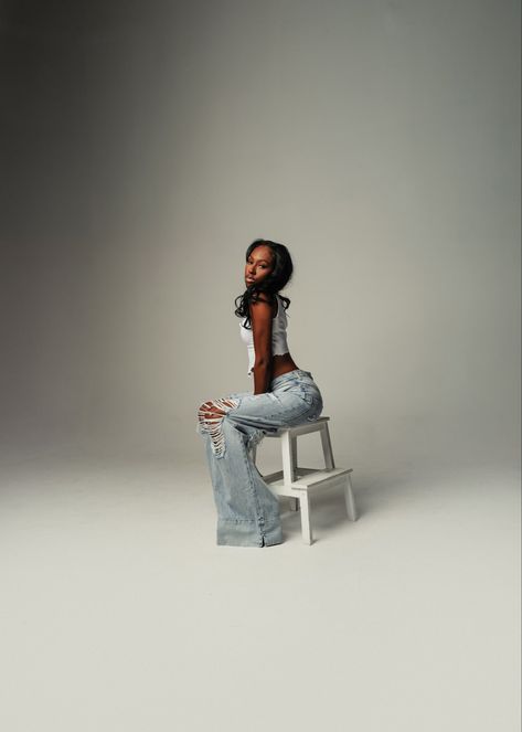 Sitting Poses Outside, Modeling White Background, Denim Photo Shoot Ideas, White Outfits For Photoshoot, Fall Studio Photoshoot Ideas, High Class Photoshoot, Jean Birthday Photoshoot Ideas, Light Blue Backdrop Photoshoot, Oversized White Button Down Photoshoot