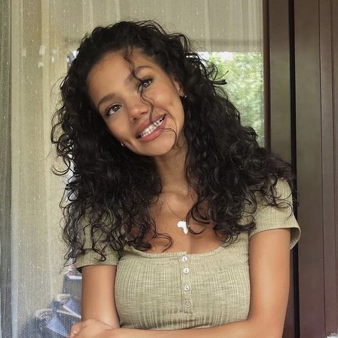 Long Curly Hair, Stella Alonso, Twisted Lies, Curly Hair Inspiration, Model Face, Curly Girl, Long Curly, Aesthetic Hair, Girl Face