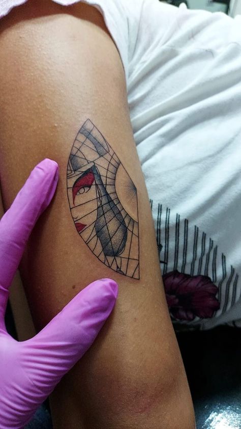 Kyoshi Tattoo, Kyoshi Avatar, Feminist Tattoo, Avatar Kyoshi, Triangle Tattoo, Geometric Tattoo, Avatar, Tattoos