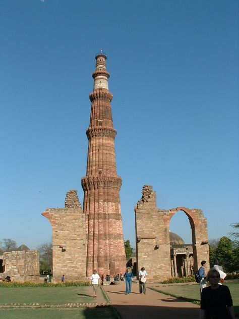 2004-Kutub minar Kutub Minar Drawing, Kutub Minar, Famous Architecture, Download Cute Wallpapers, Cute Song Lyrics, Cute Songs, Leaning Tower Of Pisa, Song Lyrics, Cute Wallpapers