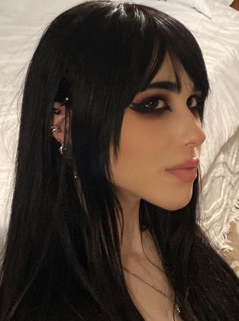 Goth Gifts, Black Hair Aesthetic, How To Impress, Goth Hair, Goth Girl, Alternative Hair, Long Hair With Bangs, Long Black Hair, Hair Inspo Color