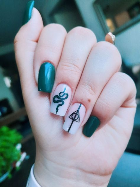 Harry Potter Nails Designs, Potter Nails, Harry Potter Nail Art, Harry Potter Nails, Stile Harry Potter, Cute Harry Potter, Disney Nails, Fancy Nails, Best Acrylic Nails