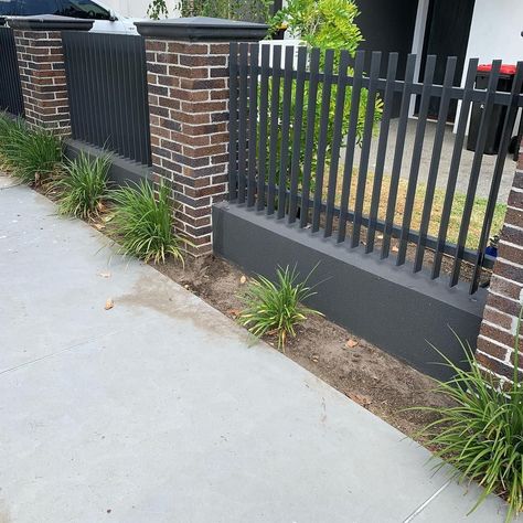 Brick Fencing Ideas Front Yard, Brick Wall And Fence Ideas, Brick Wrought Iron Fence, Black Brick Fence, Brick Fences And Gates Entrance, Fence At End Of Driveway, Brick And Metal Fence, Short Fence Ideas Front Yards, Brick Front Fence