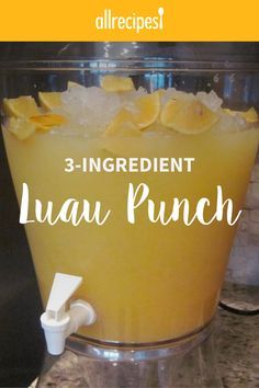 Luau Punch, Luau Party Food, Party Punch Recipes, Resep Smoothie, Christmas Punch Recipes, Punch Drinks, Punch Recipe, Party Punch, Hawaiian Party