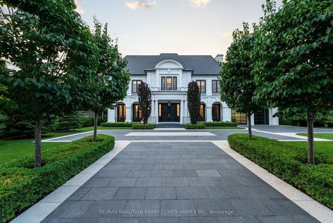 St. Andrews-Winfields: A Realm of Elegance and Upscale Living — The Residences Group at Sotheby's International Realty | Toronto Luxury Real Estate Forest Hill, Private School, Luxury Real Estate, Hedges, Home Buying, Family Home, Luxury Homes, Toronto, Mls