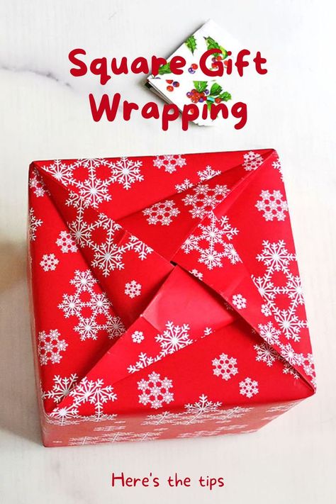 Gift wrapping square box. Box Gift Wrapping Ideas, Origami Pinwheel, Gift Wrapping Ideas For Christmas, Wrapping Ideas For Christmas, Box Gift Wrapping, Gift Box Wrapping, Box Wrapping, Gift Wrapping Ideas, How To Wrap