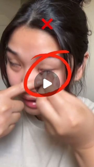 Boost Beauty Now on Instagram: "LENS REMOVAL MADE EASY!✨😀

Simple hack for hassle-free contact lens removal!

#LensRemovalHacks #ContactLensTips #EyeCare #BeautyHacks #InstaReels #ReelBeauty #ContactLensRemoval #EyeCareTips #BeautyReels #MakeupAndEyecare #LensRemovalMadeEasy #GlowUp #SelfCare #EyeLove" Contact Lens, Contact Lenses, Eye Care, Simple Tricks, Glow Up?, Make It Simple, Beauty Hacks, On Instagram, Beauty